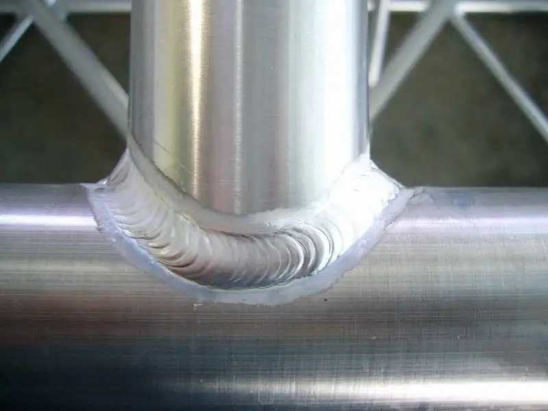 Ventajas de la máquina de soldadura láser en productos de aleación de aluminio