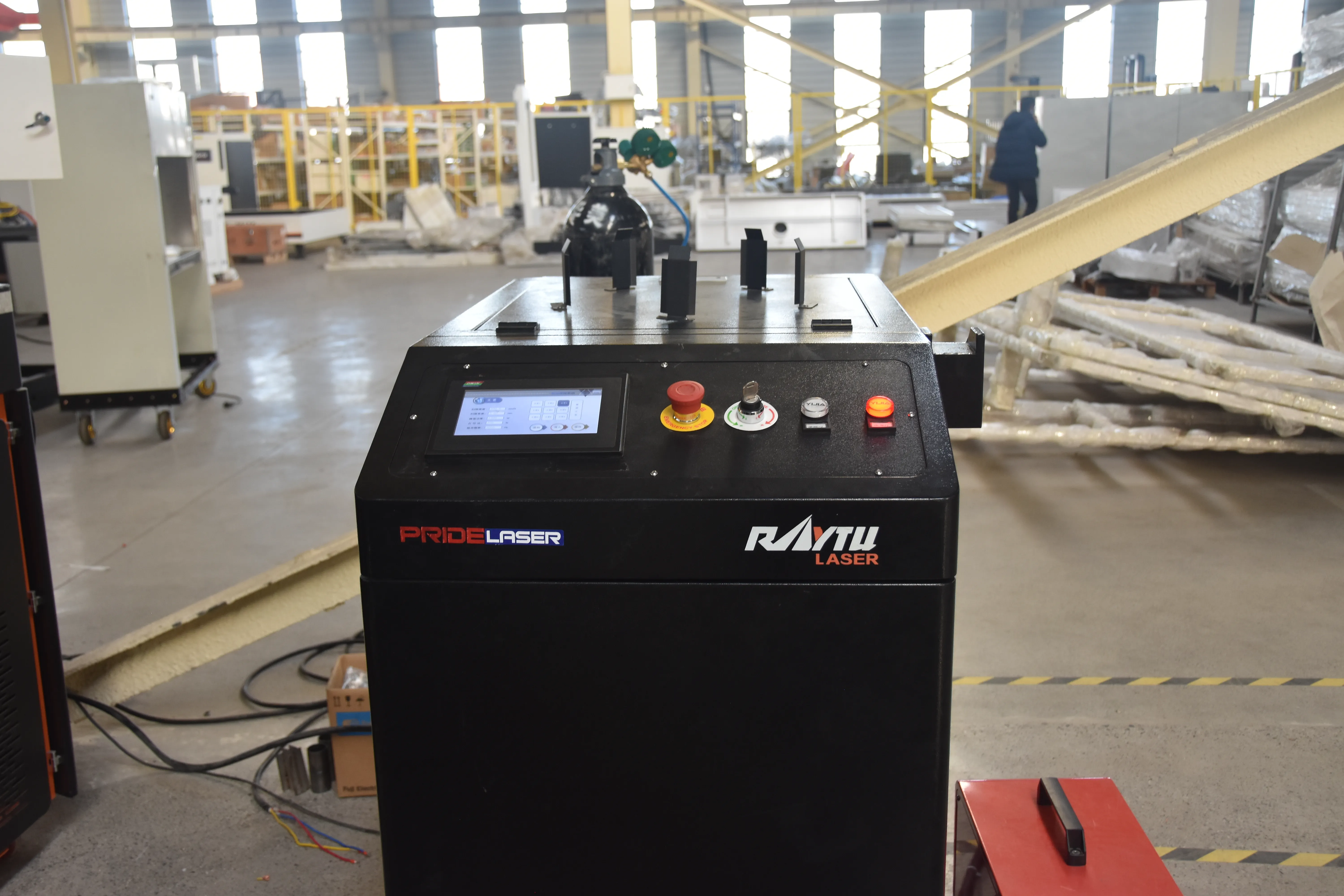 How to maintain the important components of laser welding? (1).
