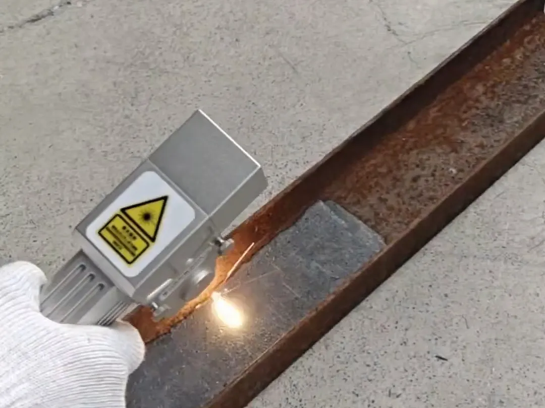 Use of gas in laser welding machines 1